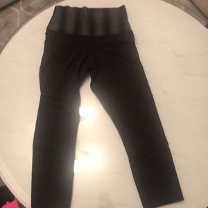 Lululemon wunder under